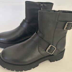 New Steve Madden Womens Black Leather Ankle Boots, Crusader Size 8